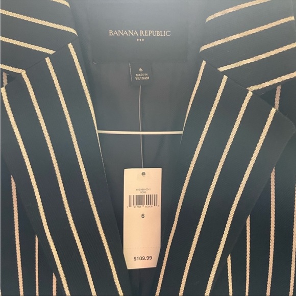 Banana Republic Navy Striped 2 Button Fitted Blazer - Picture 5 of 13